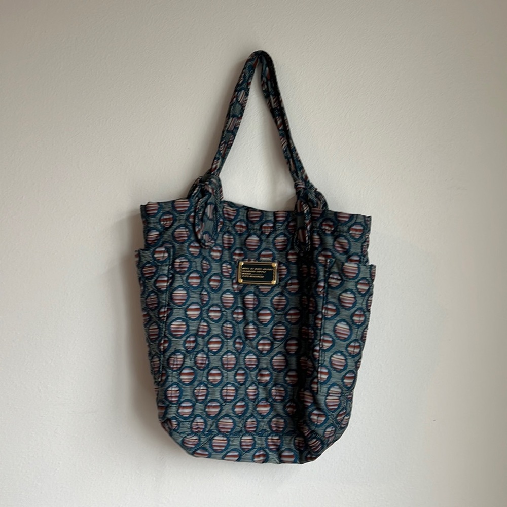 Marc by Marc Jacobs retro pattern tote red & blue quilted nylon great condition